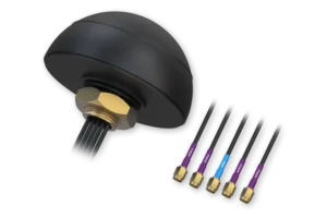 Combo quad mobile/GNSS roof SMA antenna